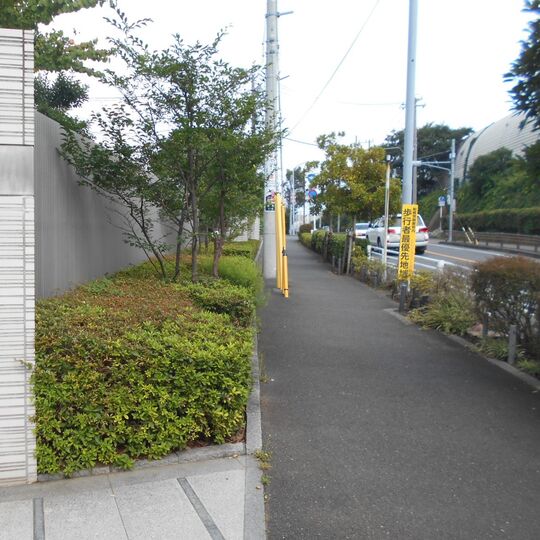 外構：カーブミラー据付前