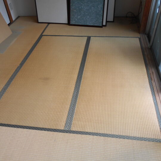 内装：畳交換前