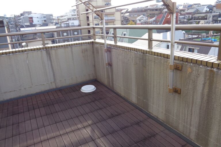 外構：壁塗装前