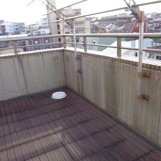 外構：壁塗装前